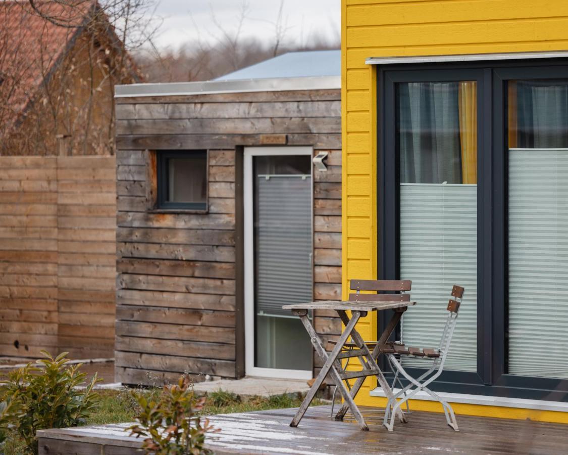 Tinylodge Am Ellertshaeuser See Stadtlauringen Bagian luar foto